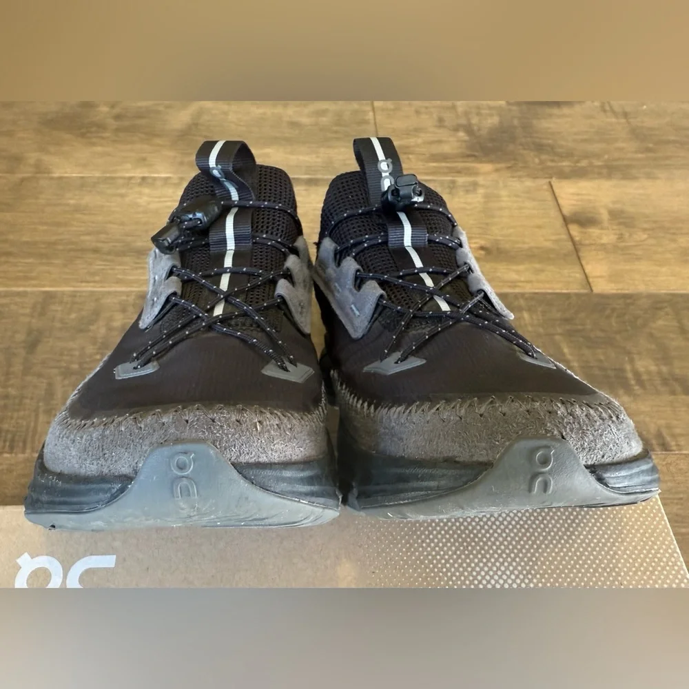 On Women’s Cloudaway Trail Size 7.5 Black Rock - Picture 8 of 11